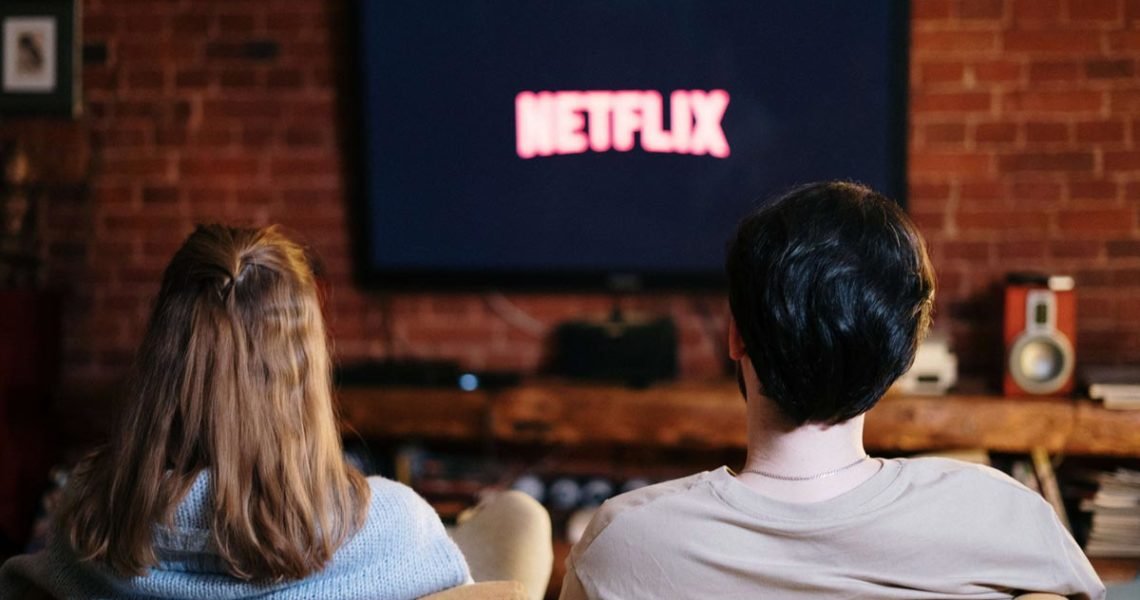 How many Netflix subscribers are likely to cancel in 2021?