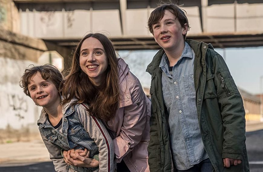 What Does ‘The Kindness of Strangers’ On Netflix Teach Us? Should You Watch The Movie?
