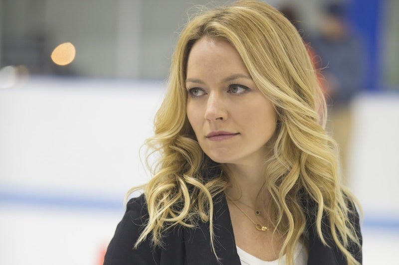 Becki Newton Explains the “Unconventional” Dynamics of Lorna Taylor Working With Her Ex-husband Mickey Haller, Calls It “Modern Relationship”
