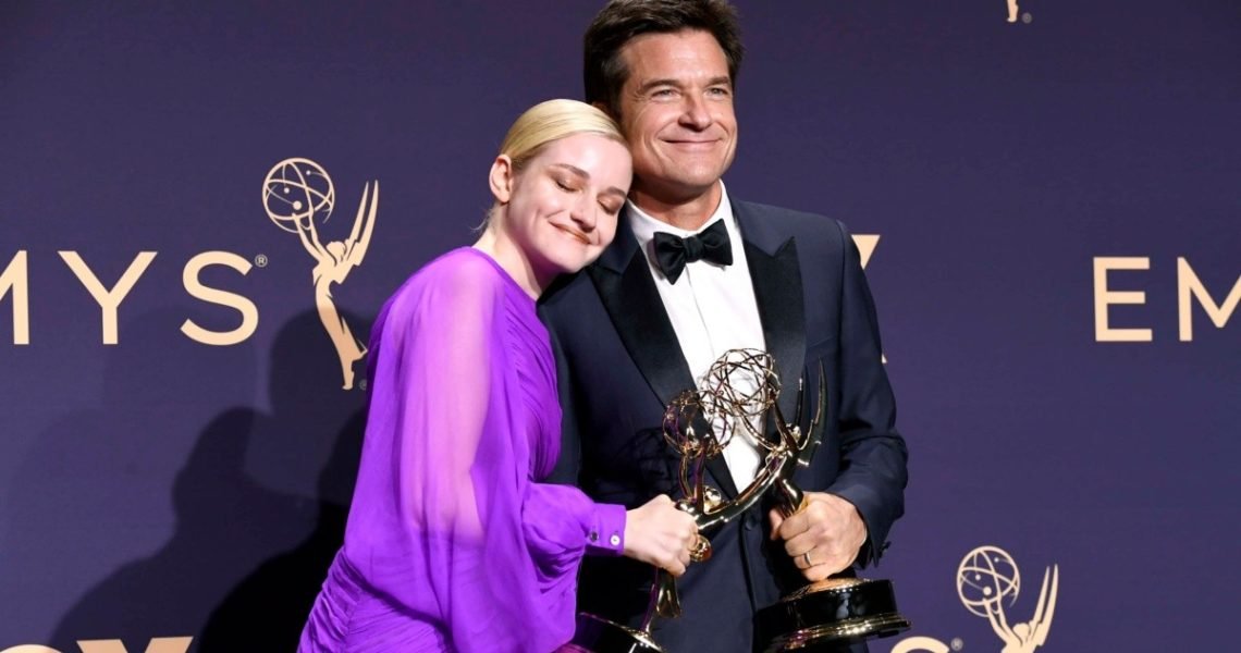 “You would be foolish to push her off…”: Jason Bateman Explains Ruth’s Death and How Julia Garner Executed It