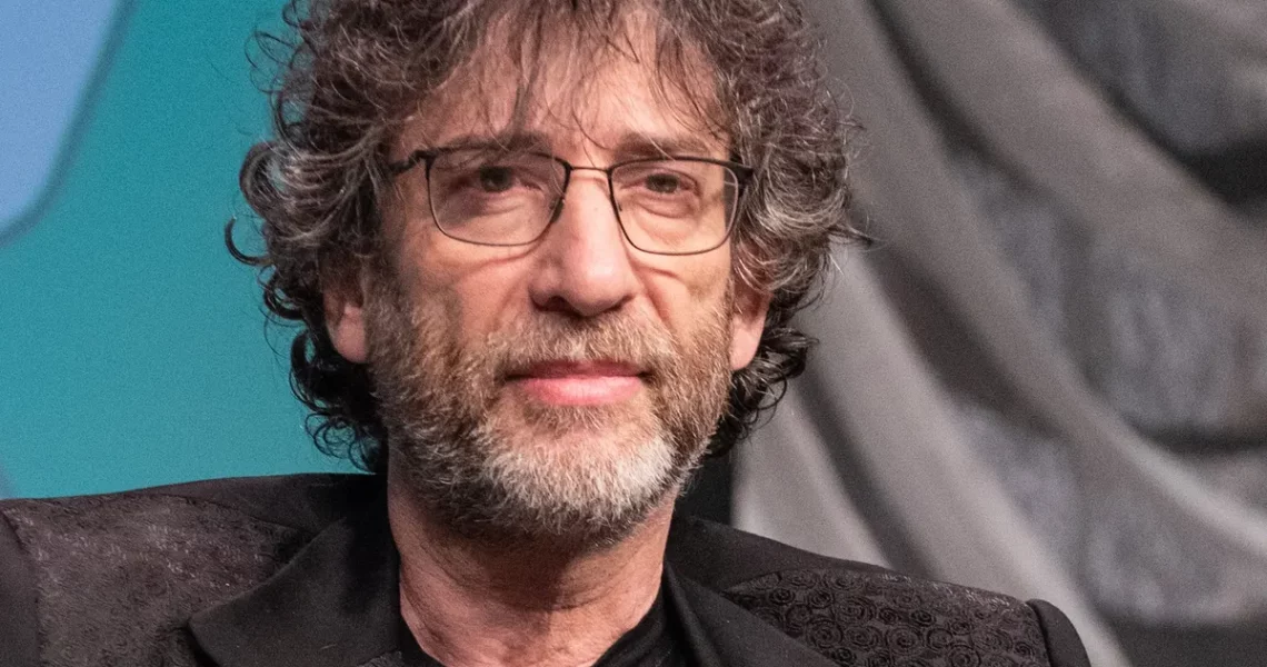 “You grow to look alike over time”: Neil Gaiman Laughs at How Dream Is a Reflection of Him
