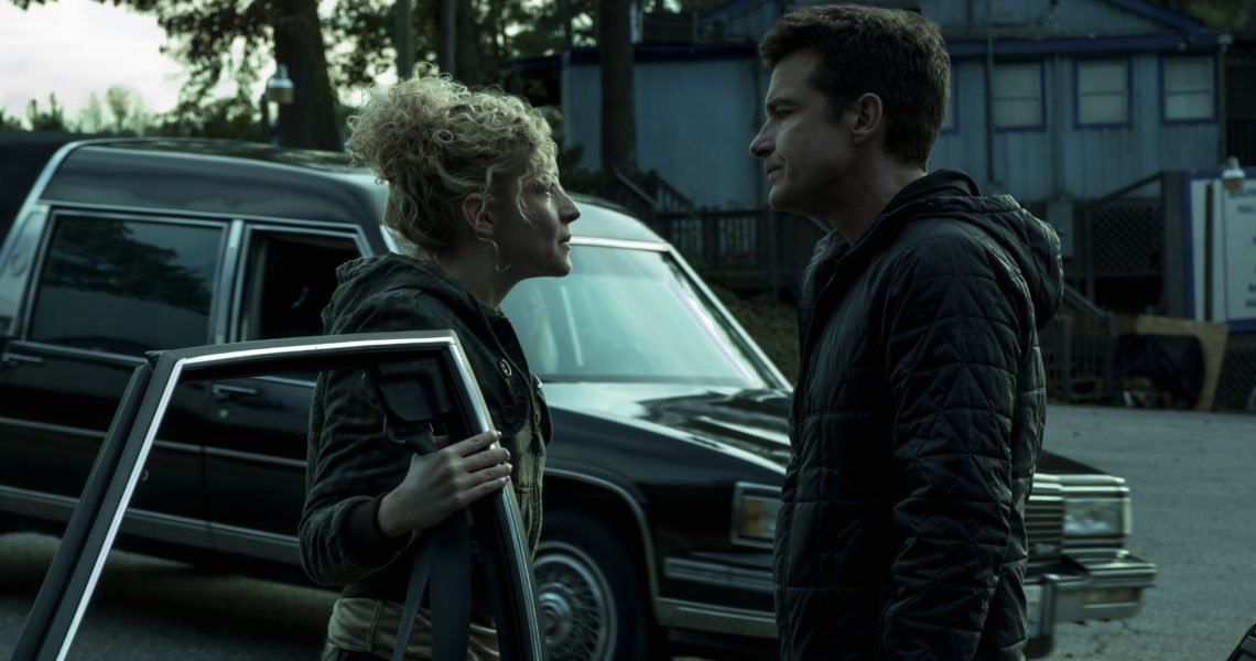 “It doesn’t smack you in the face”: Jason Bateman and Julia Garner Talk About the Beauty That is Ozark Finale