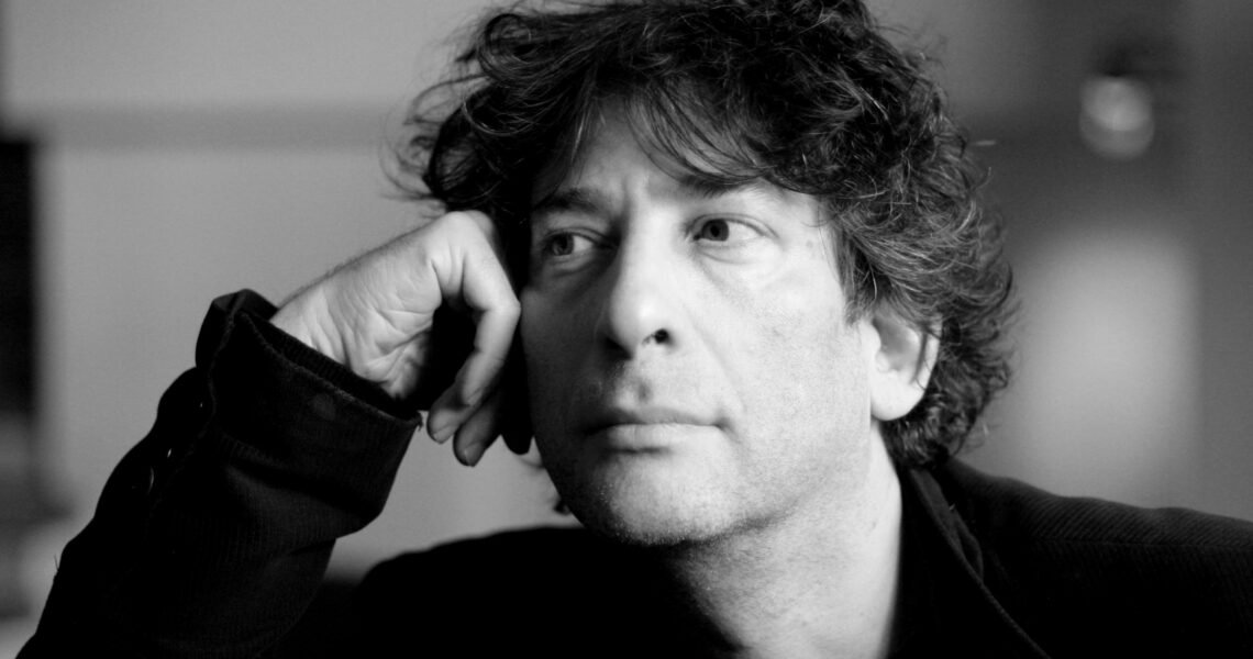 “I will wear my shackles with pride”: Neil Gaiman Has No Guilt for Leaking the Sandman Scripts