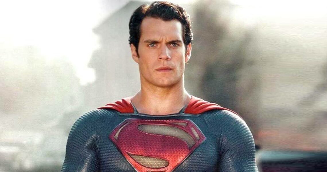 DC Fandoms Treatment of Henry Cavill and Keanu Reeves Shows Exactly What Is Wrong With the Fans