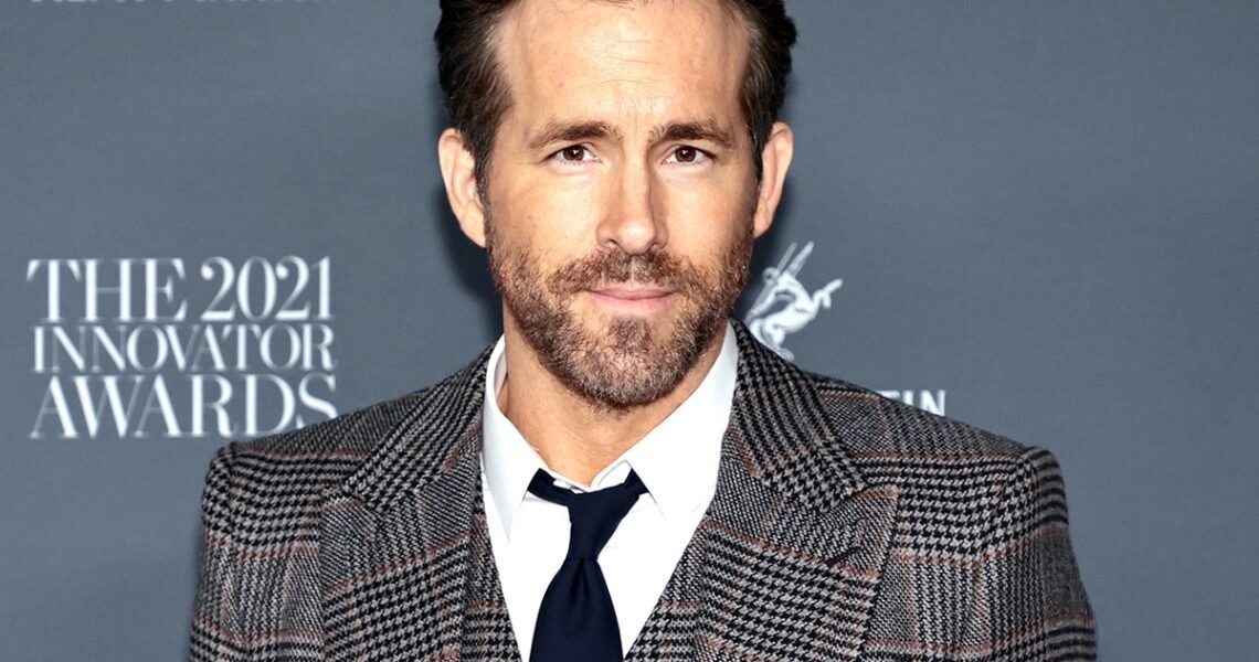 When Ryan Reynolds Fell in Water to Raise Money for Make A Wish Charity