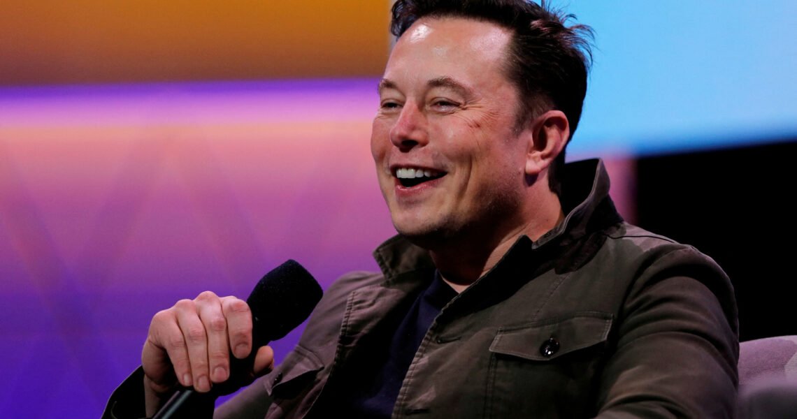 Here’s How Ukraine Journalist Has Found Netflix Alternative in Elon Musk