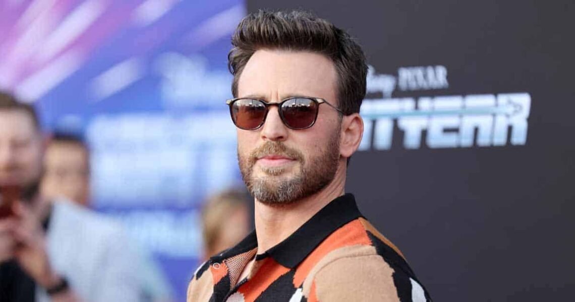 Chris Evans Admires a Comedy Actor for Being “unfairly talented” & “hilarious” and It’s Not Ryan Reynolds