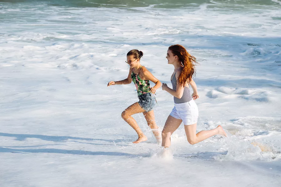 Millie Bobby Brown and Sadie Sink Once Bonded Beyond ‘Strangers Things’ Set on an Adventurous Beach Trip
