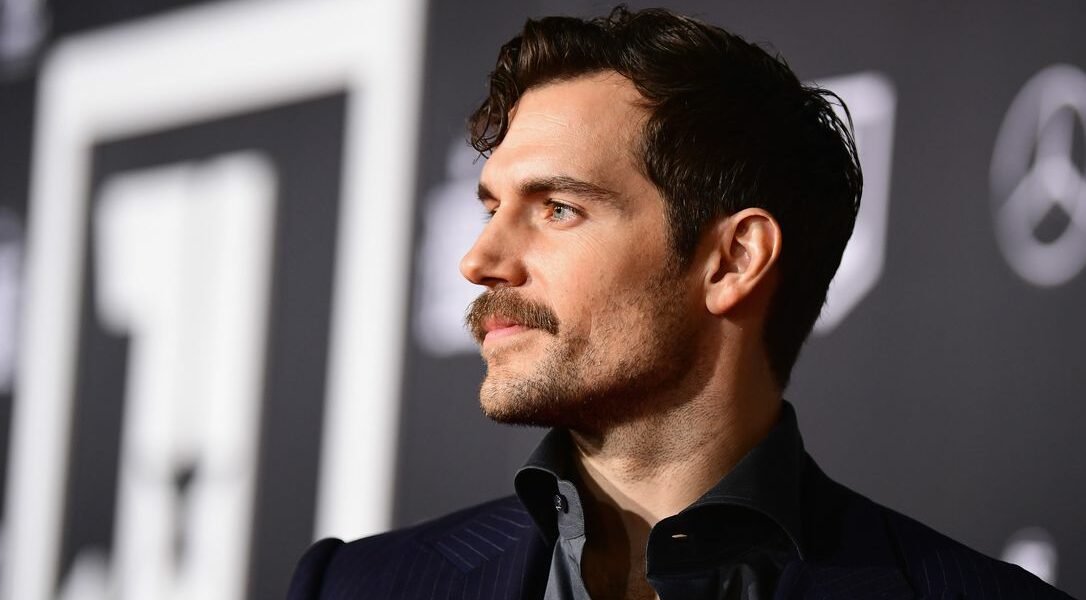 New Revelation From Dakota Johnson Suggests That Henry Cavill Saved Himself From Drama by Rejecting THIS Role