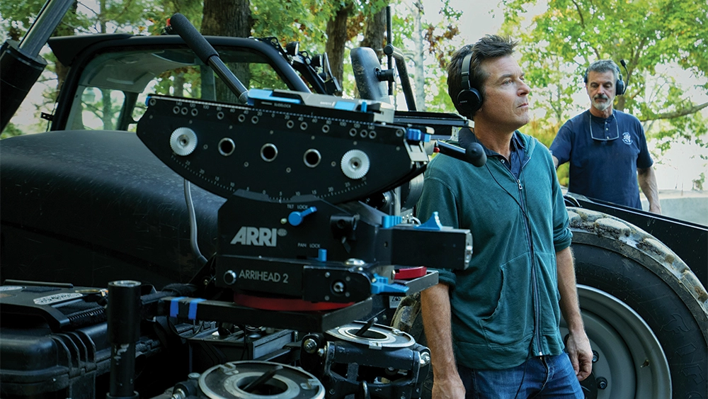 “Allows me to hit…” – Jason Bateman on Directing Himself in ‘Ozark’ Back When He Started