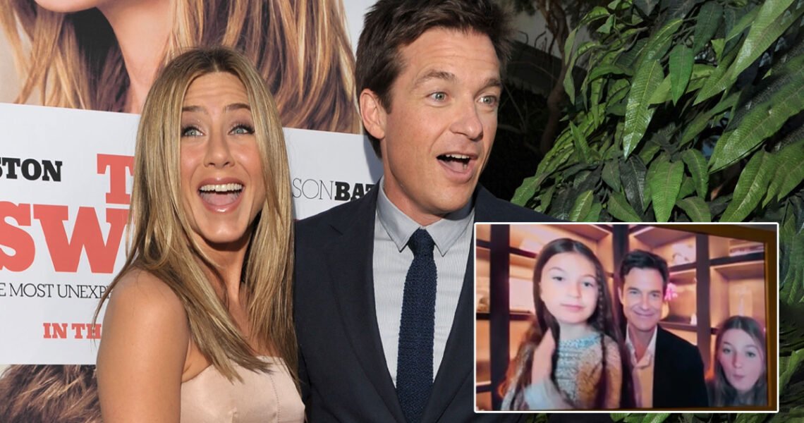 Jason Bateman Once Came Over With the Entire Golden Globes Awards with Him to Jennifer Aniston’s Place