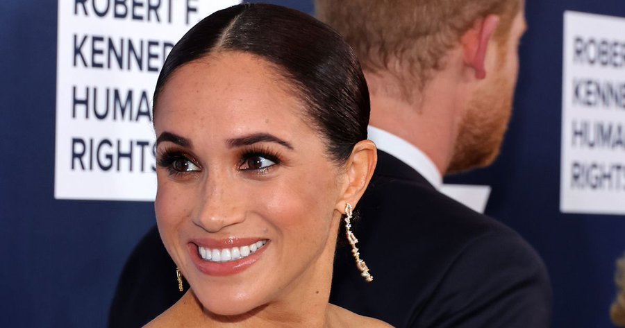 Meghan Markle’s “scripted” Podcast ‘Archetypes’ Royally Thrashes Competitors for This Esteemed AWARD