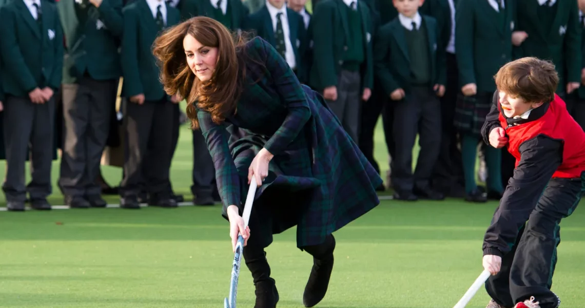 ‘Woman is class!’ Pregnant Kate Middleton Had Netizens’ Jaws Dropped When She Played Hockey In Heels in 2012
