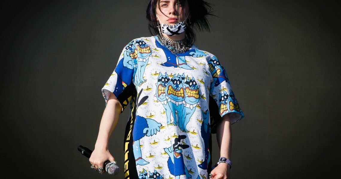 Billie Eilish Catches Eyeballs for an Almost Bare-looking T-shirt