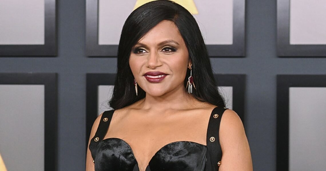 “Tell anyone and you’re..” – Mindy Kaling Once Claimed to Have Forcibly Kissed Her Co-star and Threatened to Fire Anyone Who Would Leak It