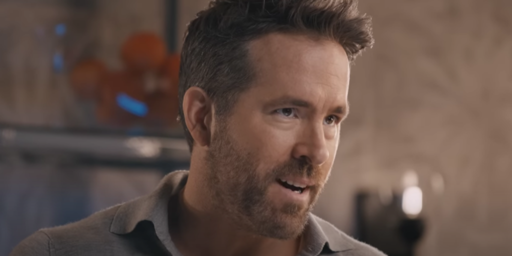 Ryan Reynolds Has a “Two Gin-ute Warning” for All Superbowl Fans